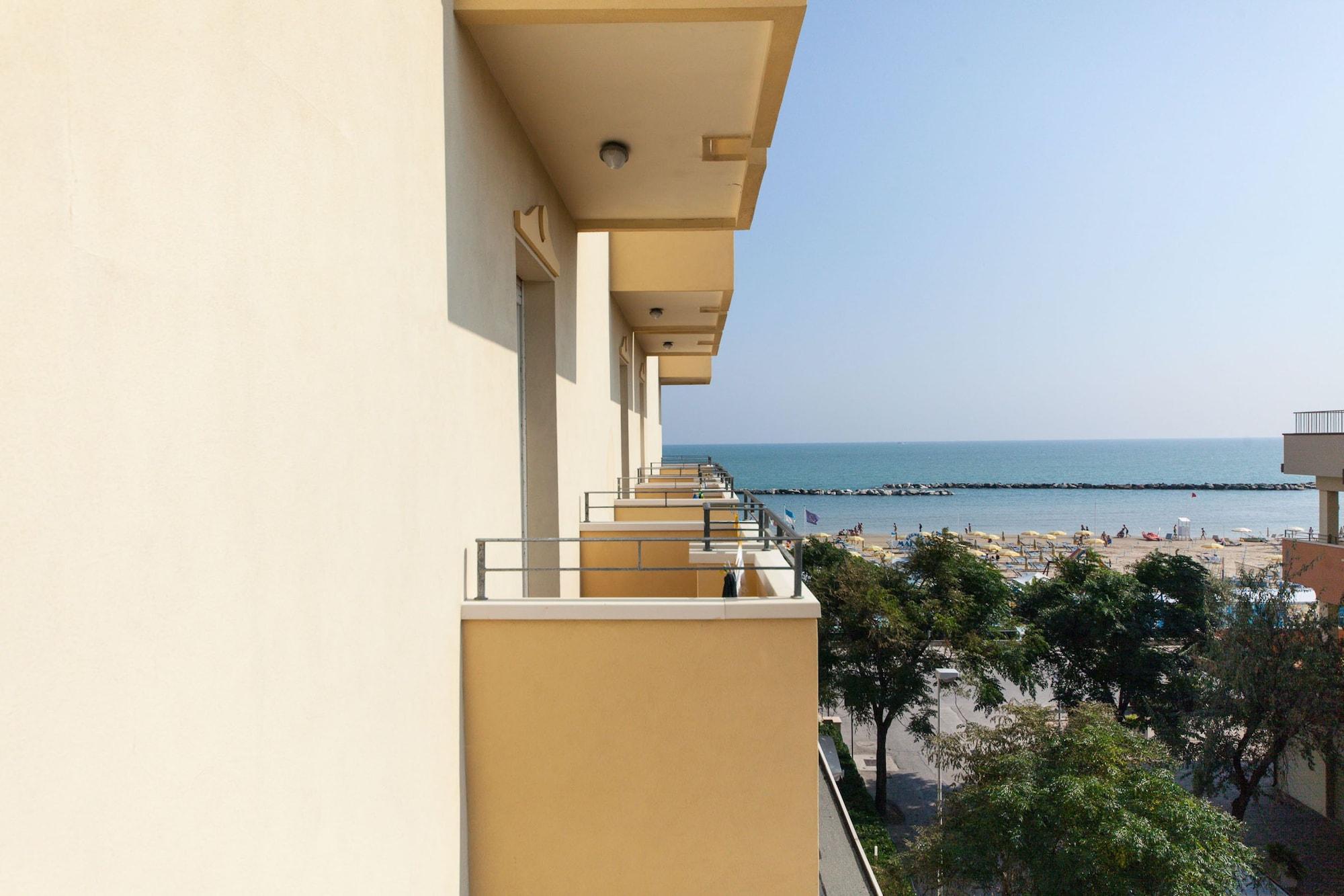 Hotel Palos Rimini Esterno foto