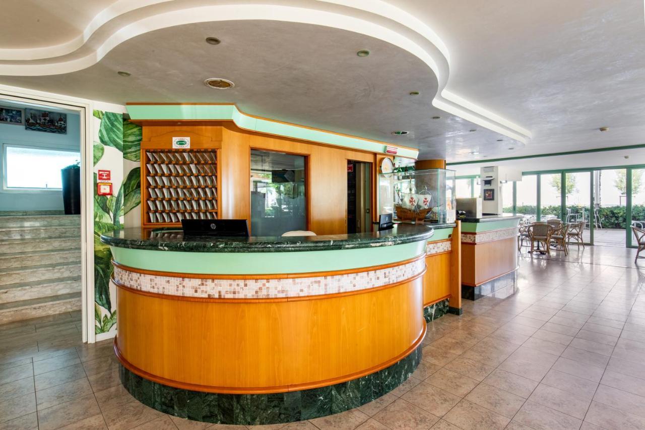 Hotel Palos Rimini Esterno foto