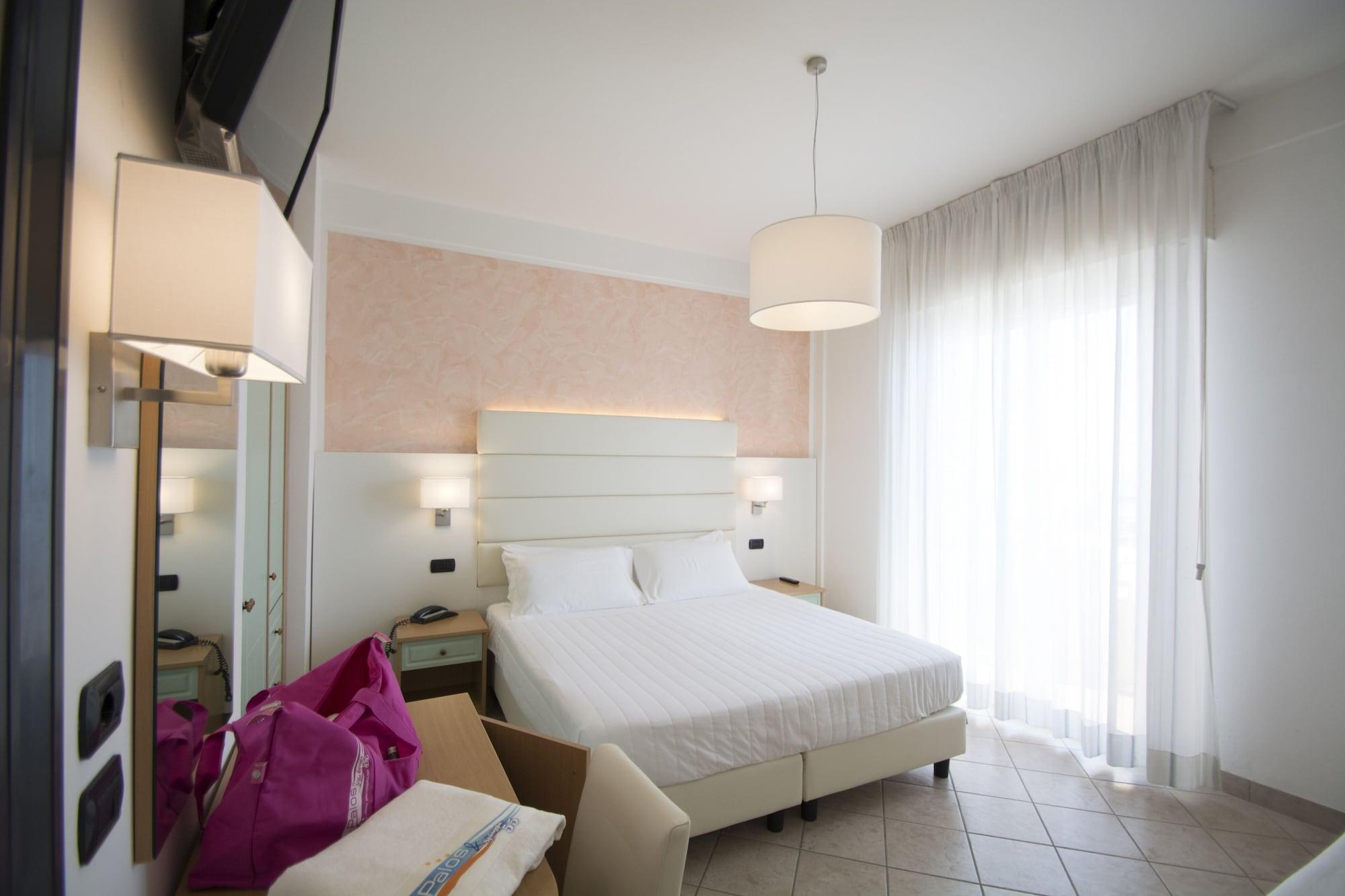 Hotel Palos Rimini Esterno foto