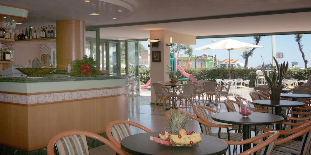 Hotel Palos Rimini Esterno foto