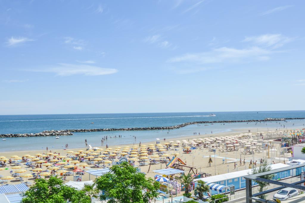 Hotel Palos Rimini Esterno foto