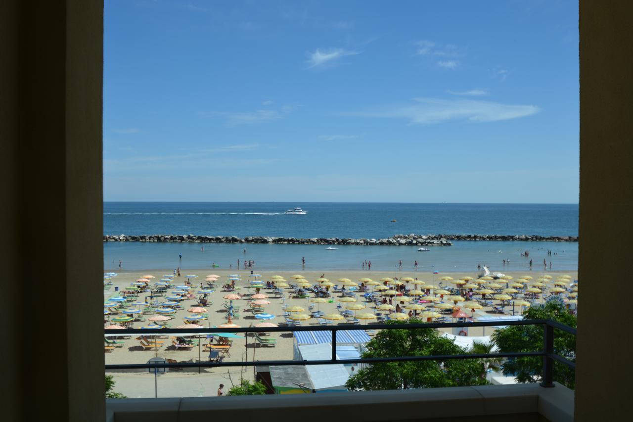 Hotel Palos Rimini Esterno foto